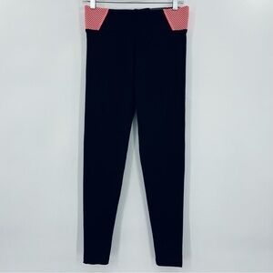 NWT PINK Victoria’s Secret Black Yoga Leggings Size Small